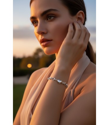 Bracciale in acciaio colore argento con cuore