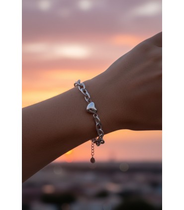 Bracciale in acciaio colore argento con cuore
