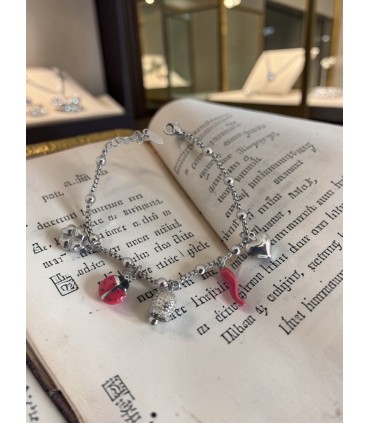 Bracciale in acciaio colore argento con charms